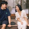 9 Potret Prilly Latuconsina dan Jeje Soekarno Saat di Bali, Seru dan Bobrok Banget