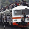 Nostalgia Naik Kereta Era 90-an, Kenang Suasana Stasiun sampai Gerbong yang Penuh Perjuangan