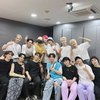 SEVENTEEN Bagikan Foto Selca Bareng C-Line NCT dan Jungkook BTS, Cogan Ngumpul Saling Support