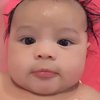 8 Potret Baby Ameena Berendam Pakai ASI, Sebut Milik Kulit Sensitif dan Eksim 
