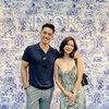 11 Potret Andrew White dan Nana Mirdad Hadiri Dior Pop Up Store di Bali, Pesonanya Gak Ada Lawan!