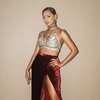 10 Potret Asmara Abigail di Gala Premier Pengabdi Setan 2, Kenakan Rok Belahan Super Tinggi dan Disebut Ratu Sekte Oleh Netizen