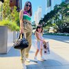 10 Potret OOTD Acha Septriasa dan Brie, Ibu dan Anak Kompak Bergaya Fashionable