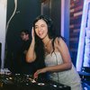 Deretan Gaya Putri Una yang Aktif Lagi sebagai DJ, Asyik Joget hingga Heboh Kibas Rambut