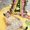 10 Potret Baby Ameena dengan Rambut Jigrak dan Pipi Tembam, Gemoy Abis!
