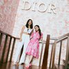 8 Potret Rossa Kunjungi Dior Pop Up Store di Bali, Kenakan Dress Selutut Unyu Bak Anak Gadis