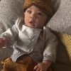 Deretan Potret Baby Issa Pakai Blangkon dan Baju Khas Jawa, Gemas Banget Udah Kayak Andi Ndalem Keraton!