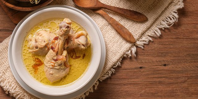 4 Resep Opor Ayam Spesial Untuk Lebaran Dan Tips Agar Bumbu Gurih Meresap Dalam Daging Diadona Id