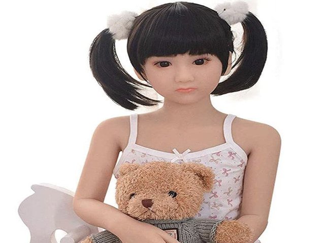 Beredar Boneka Seks Mirip Anak Kecil Dijual Online, Warganet Gempar |  Diadona.id