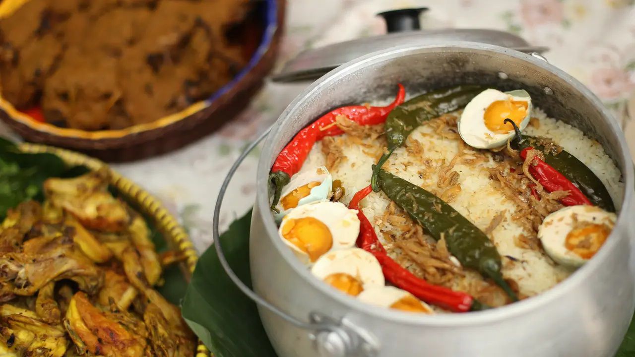 Resep Nasi Liwet Sunda dengan Telur Asin
