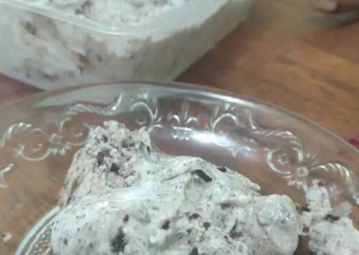 Cara membuat es krim oreo dengan 3 bahan