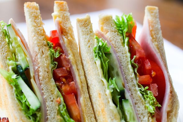 Sayuran dan Buah pada Sandwich