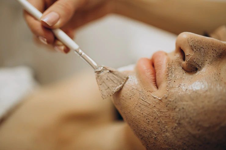Skincare Routine dan Treatment Khusus untuk Cerahkan Kulit Wajah