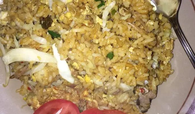 9 Resep Nasi Goreng Kampung Pedas yang Enak dan Simpel Cara Masaknya