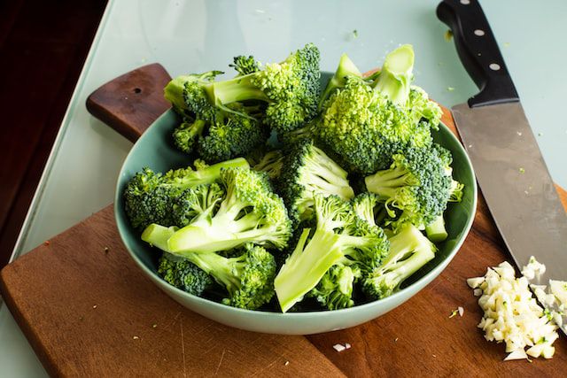 8 Sayuran Ini Bisa Dimakan Mentah Dan Lebih Sehat Timbang Dimasak Lho Apa Saja Diadonaid 3042