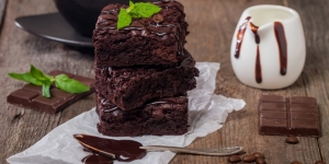 Resep Cara Membuat Kue Brownies Kukus Coklat dan Keju juga Dipanggang Sederhana