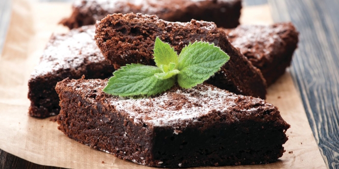12 Cara Membuat Brownies Panggang Amanda yang Lembut dengan Coklat Sederhana