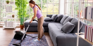 7 Tips dan Trik Mencuci Karpet di Rumah, Gak ke Laundry Lagi deh!