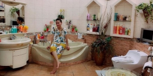 13 Potret Nikita Mirzani di Pembukaan Beach Club Terbesar di Dunia, Pakai Gaun Nerawang yang Malah Bikin Netizen Takut