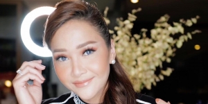 10 Foto Teaser Jelang Comeback SNSD, Tampil Cantik dengan Dandanan bak Para Ratu