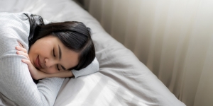 Nggak Boleh Tidur Siang saat Menstruasi, Mitos atau Fakta?