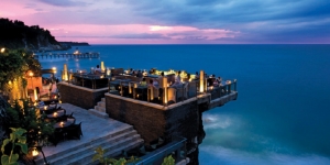25 Wisata Malam di Bali Terfavorit, dari yang Romantis Sampai yang Paling Seru