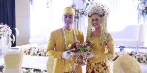 Lakukan Pernikahan yang Sederhana, Ini Potret Prosesi Pernikahan Lutfi Agizal dan Nadya Indri