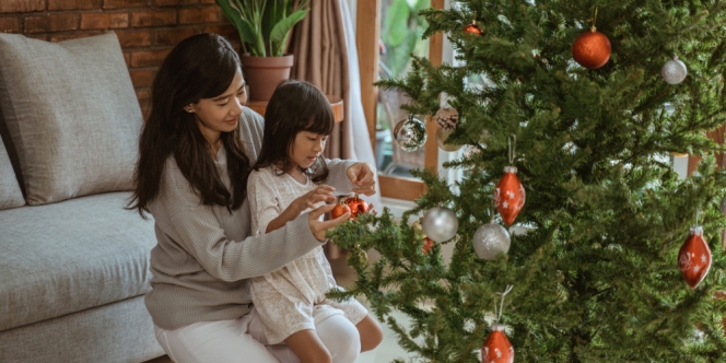 Tips Membersihkan Pohon Natal yang Sudah Lama Tak Terpakai, Gak Usah Beli Lagi deh!