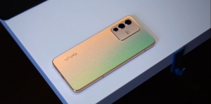 Vivo V23 5G, Smartphone Inovatif yang Bagian Belakangnya Bisa Berubah Warna