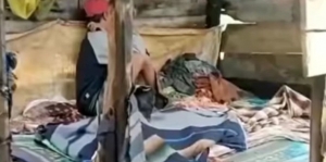 Kerja Jadi Pemanjat Kelapa, Bocah Belasan Tahun ini Menangisi Ayahnya yang Meninggal Dunia di Gubuk