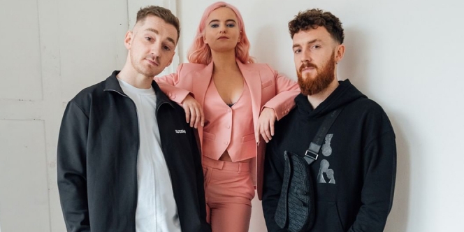 Lirik Lagu Sad Girls Clean Bandit x French The Kid ft. Rema | Diadona.id