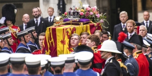 Ikuti Tradisi Kerajaan Sejak Ratusan Tahun Lalu, Jenazah Ratu Elizabeth II Tidak akan Dikubur di Tanah