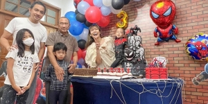 Perayaan Ulang Tahun Anak Ayu Dewi di Tengah Isu Hadirnya Orang Ketiga, Penuh Karakter Venom dan  Spiderman