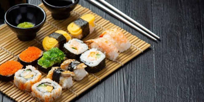 5 Cara Membuat Sushi Rumahan yang Mudah, Enak, Ala Restoran