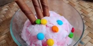 5 Cara Membuat Es Krim Pop Ice Ekonomis Anti Gagal yang Pastinya Lembut Banget