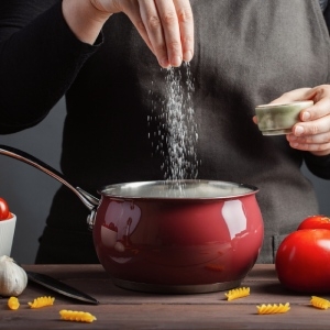 Cara Membandingkan Takaran Gula dan Garam untuk Dapatkan Rasa Masakan yang Pas