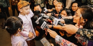 Jan Ethes Jadi Jubir di Pernikahan Kaesang Pangarep dan Erina Gudono, Netizen Auto Gemes!